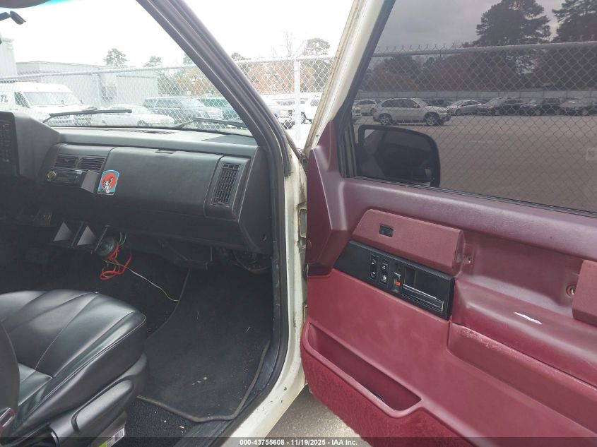 1GTDC14K6KZ543197 1989 GMC SIERRA photo no. 5