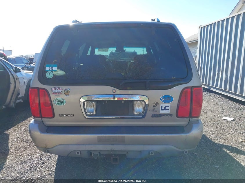 2002 Lincoln Navigator VIN: 5LMFU28RX2LJ07189 Lot: 43755674