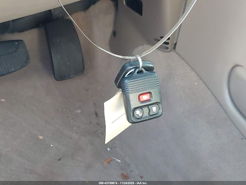 2002 Lincoln Navigator VIN: 5LMFU28RX2LJ07189 Lot: 43755674