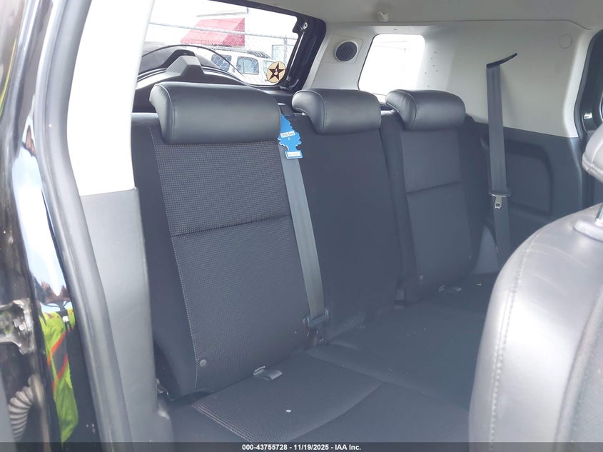 2007 Toyota Fj Cruiser VIN: JTEBU11F570027108 Lot: 43755728