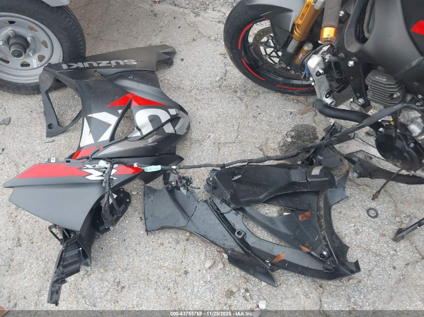 2021 Suzuki Gsx-R1000 R/100Th Anniversary VIN: JS1DM11H6M7100336 Lot: 43755768