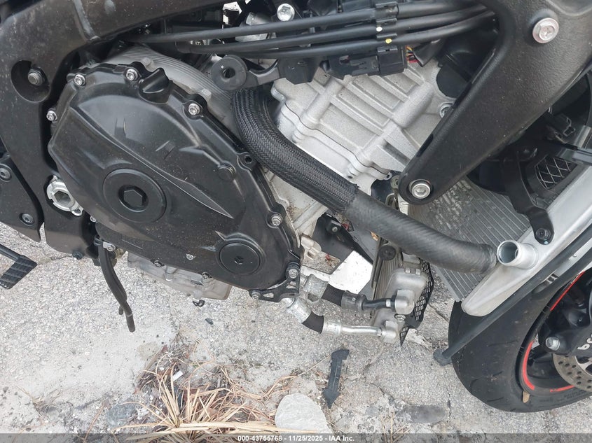 2021 Suzuki Gsx-R1000 R/100Th Anniversary VIN: JS1DM11H6M7100336 Lot: 43755768