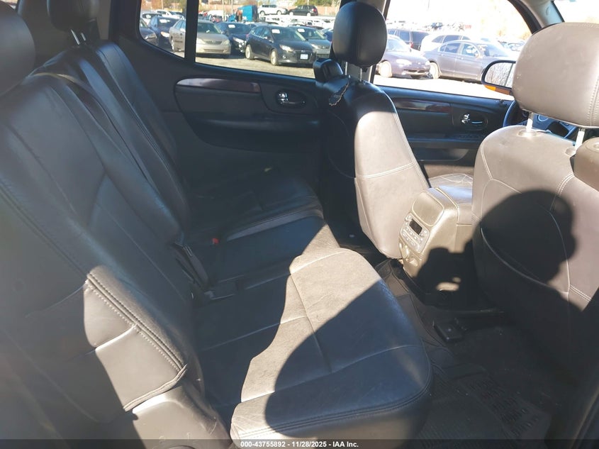 2005 GMC Envoy Xl Denali VIN: 1GKET66M856188382 Lot: 43755892