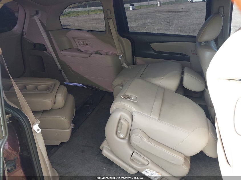 2012 Honda Odyssey Touring/Touring Elite VIN: 5FNRL5H92CB040021 Lot: 43755993