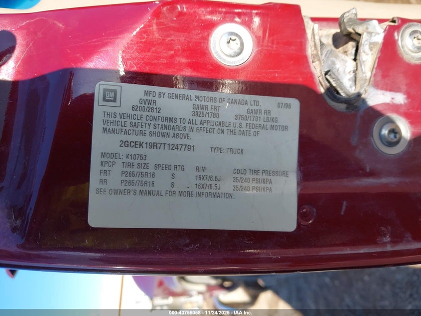 1996 Chevrolet Gmt-400 K1500 VIN: 2GCEK19R7T1247791 Lot: 43756058