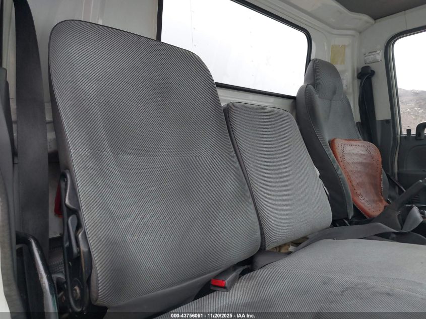 1999 Isuzu Npr VIN: 4KLC4B1R5XJ005628 Lot: 43756061