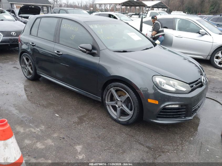 VOLKSWAGEN GOLF R 4-DOOR