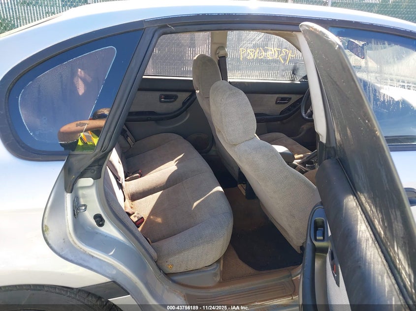 2002 Subaru Legacy L VIN: 4S3BE635727203997 Lot: 43756189