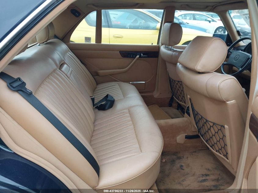 1987 Mercedes-Benz 560 Sel VIN: WDBCA39D0HA324846 Lot: 43756233
