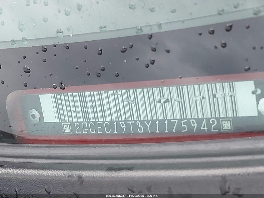 2000 Chevrolet Silverado 1500 Ls VIN: 2GCEC19T3Y1175942 Lot: 43756237