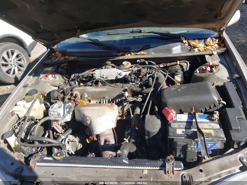 1999 Toyota Camry Le VIN: 4T1BG22KXXU601753 Lot: 43756259