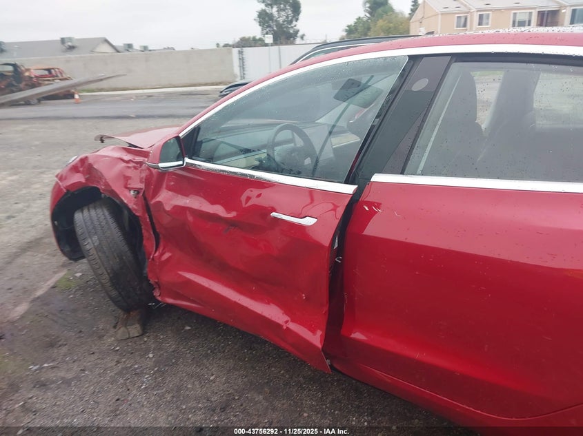 2018 Tesla Model 3 Long Range/Mid Range VIN: 5YJ3E1EA7JF061659 Lot: 43756292