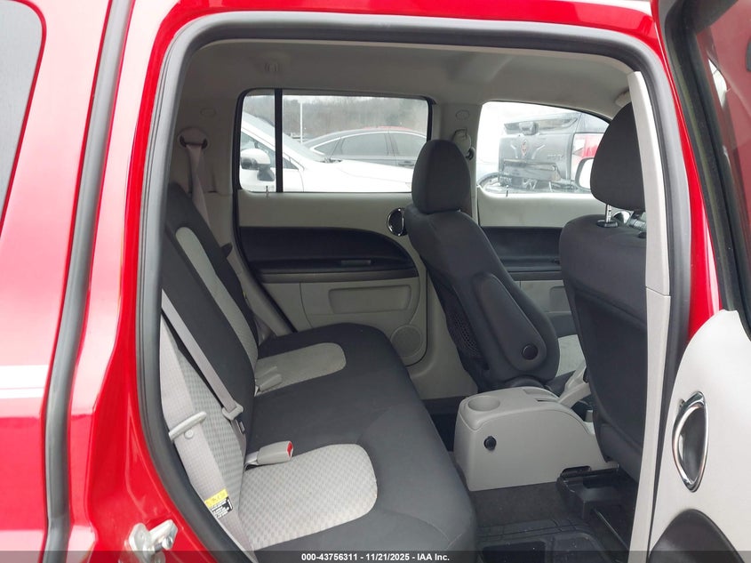 2006 Chevrolet Hhr Lt VIN: 3GNDA23DX6S664615 Lot: 43756311