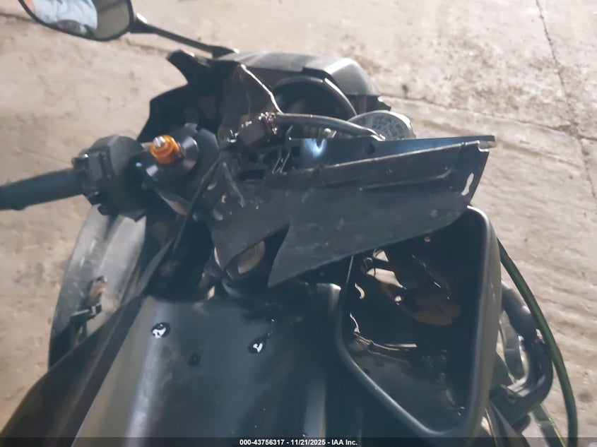 2025 Yamaha Yzfr7 VIN: JYARM38Y1SA003280 Lot: 43756317