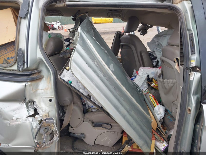 2003 Chrysler Town & Country Lxi VIN: 2C4GP54L93R156219 Lot: 43756363