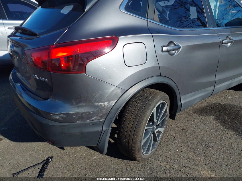 JN1BJ1CR7JW210683 2018 NISSAN ROGUE photo no. 6