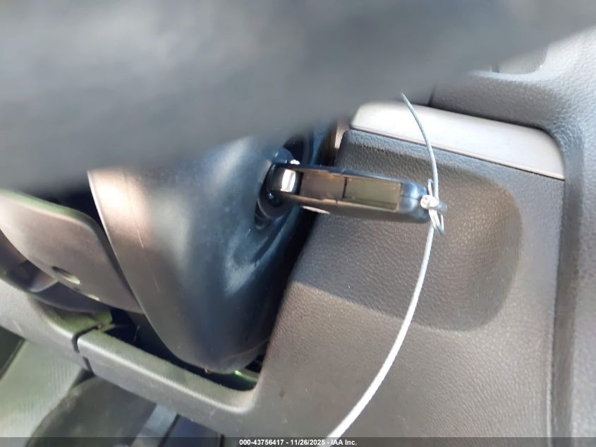 2008 Volkswagen Rabbit S VIN: WVWAA71K98W258701 Lot: 43756417