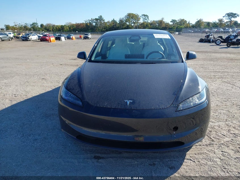 2025 Tesla Model 3 Long Range Rear-Wheel Drive/Standard VIN: 5YJ3E1EA4SF047252 Lot: 43756484