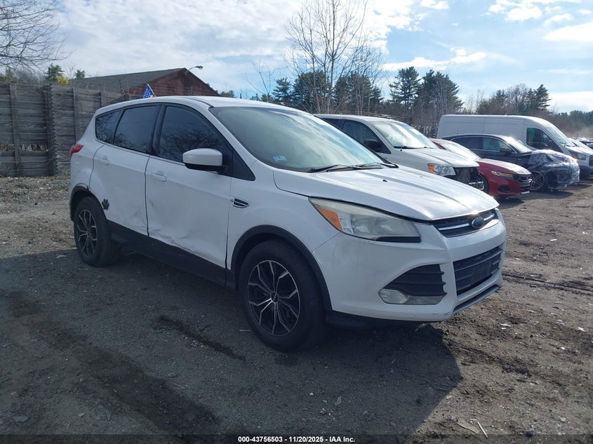 FORD ESCAPE SE