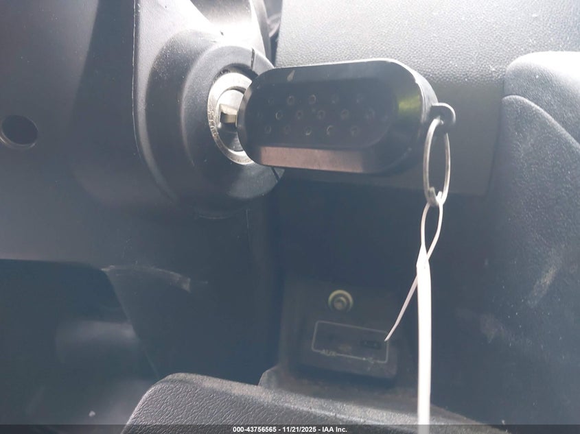 2019 Ram Promaster 2500 High Roof 136 Wb VIN: 3C6TRVCG6KE539555 Lot: 43756565