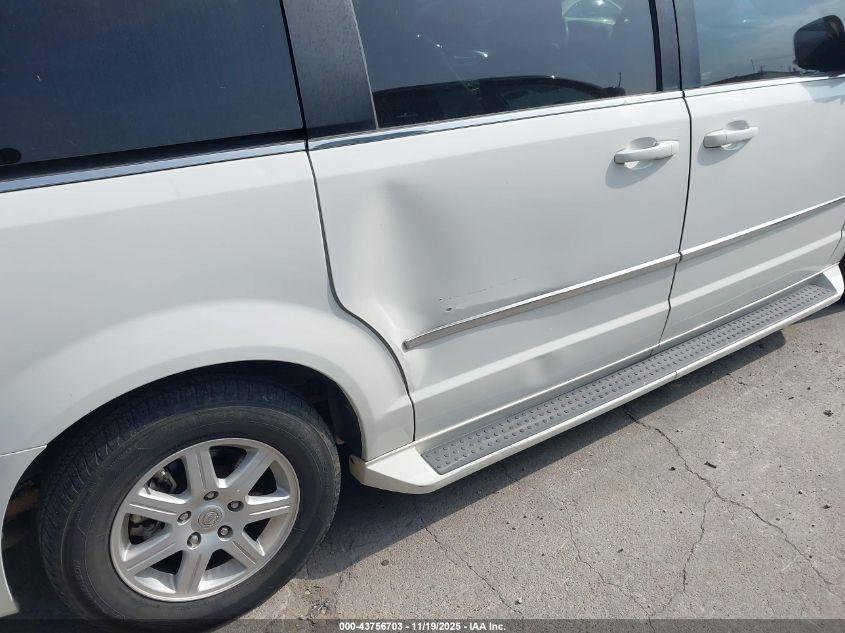 2010 Chrysler Town & Country Touring VIN: 2A4RR5D14AR133746 Lot: 43756703