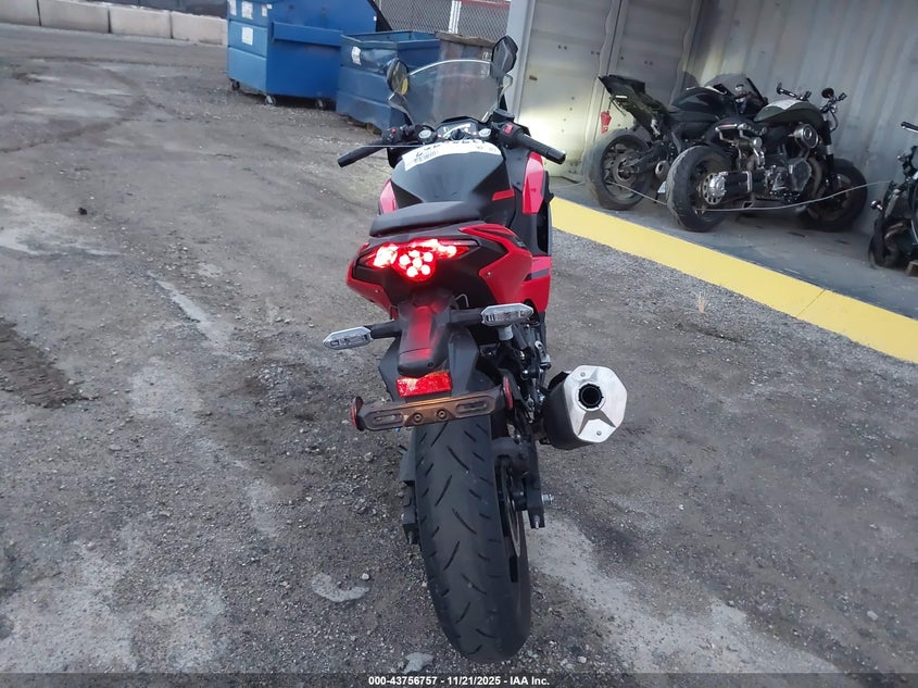 2025 Kawasaki Ex500 A/B VIN: ML5EXGJ10SDA72567 Lot: 43756757