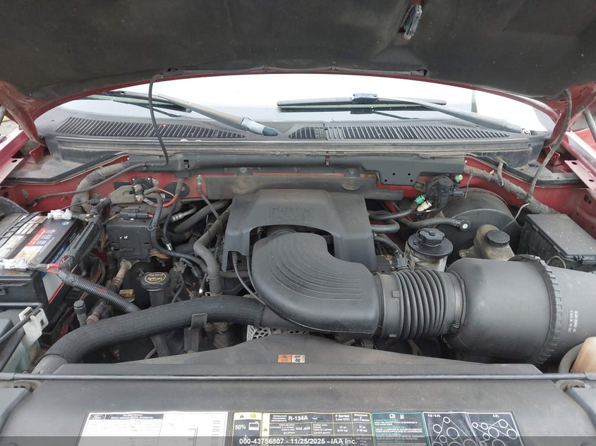 2002 Ford F-150 Lariat/Xlt VIN: 1FTRW07L12KC05548 Lot: 43756807