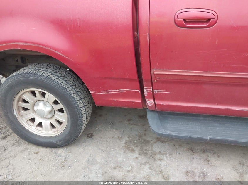 2002 Ford F-150 Lariat/Xlt VIN: 1FTRW07L12KC05548 Lot: 43756807