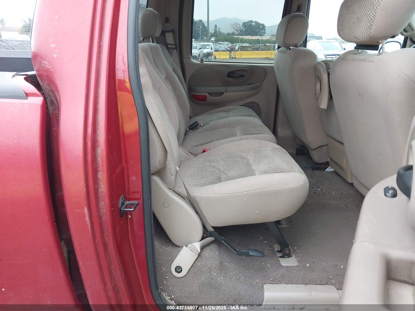 2002 Ford F-150 Lariat/Xlt VIN: 1FTRW07L12KC05548 Lot: 43756807