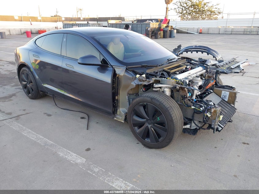 TESLA MODEL S DUAL MOTOR ALL-WHEEL DRIVE