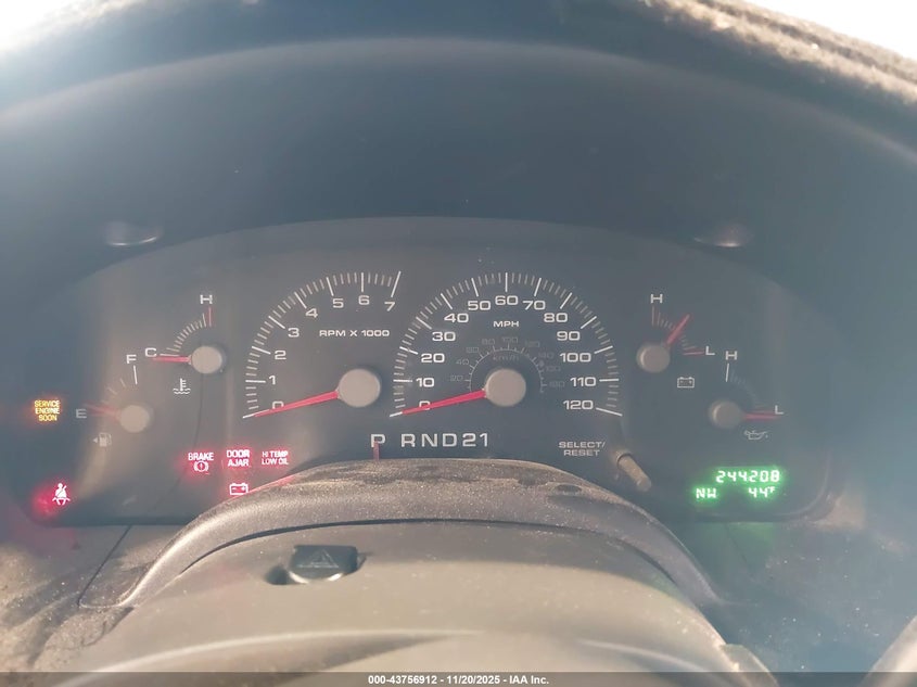 1FMRU15W63LC51330 2003 FORD EXPEDITION photo no. 7