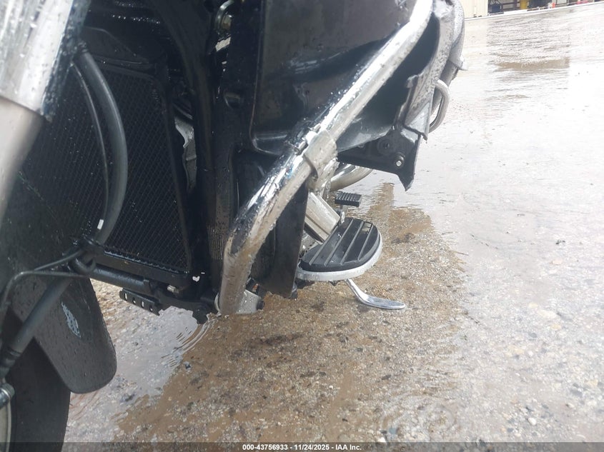 2015 Kawasaki Vn1700 B VIN: JKBVNRB11FA010269 Lot: 43756933