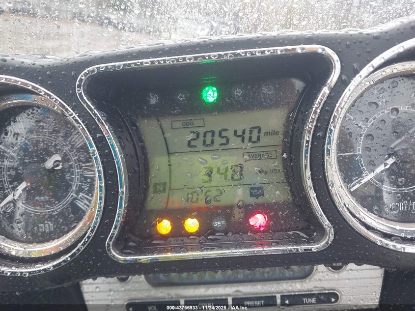 2015 Kawasaki Vn1700 B VIN: JKBVNRB11FA010269 Lot: 43756933