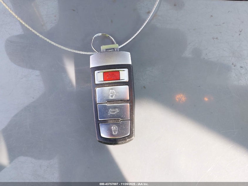 2009 Volkswagen Passat Komfort VIN: WVWJK73C39P041501 Lot: 43757007