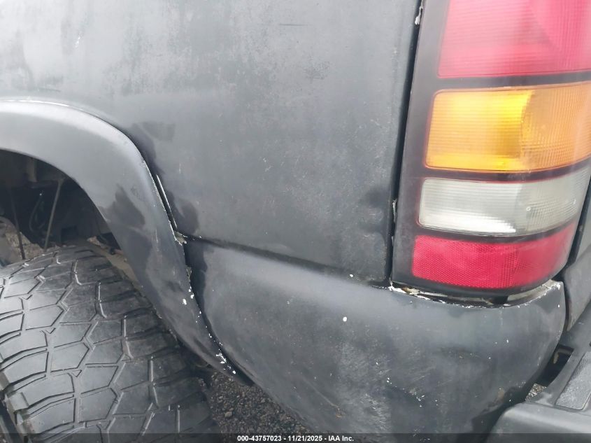 2003 Chevrolet Silverado 1500Hd Lt VIN: 1GCGK13U83F163882 Lot: 43757023