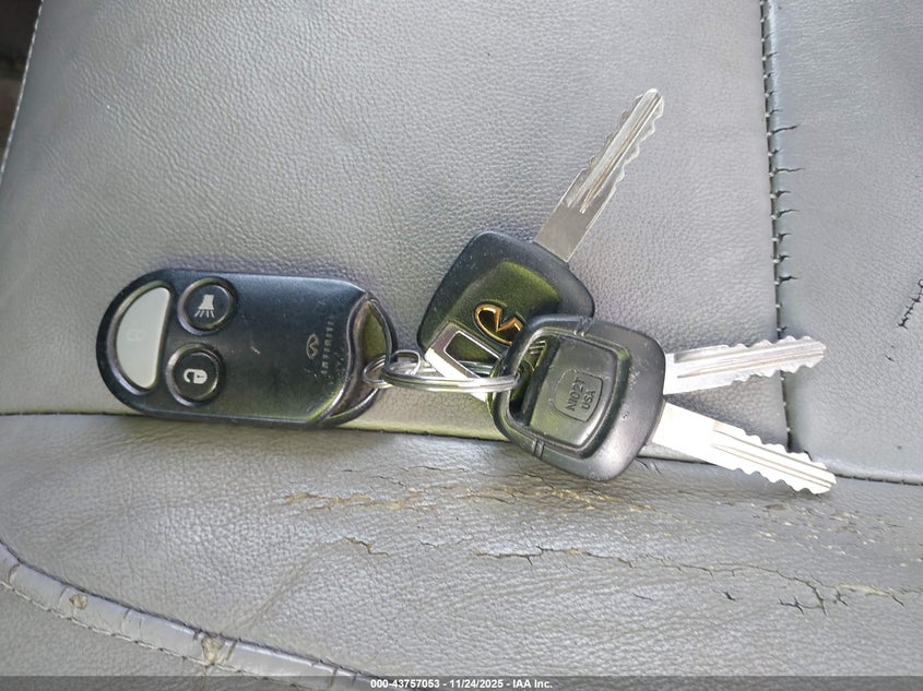 1999 Infiniti Qx4 Luxury VIN: JNRAR05Y3XW047670 Lot: 43757053