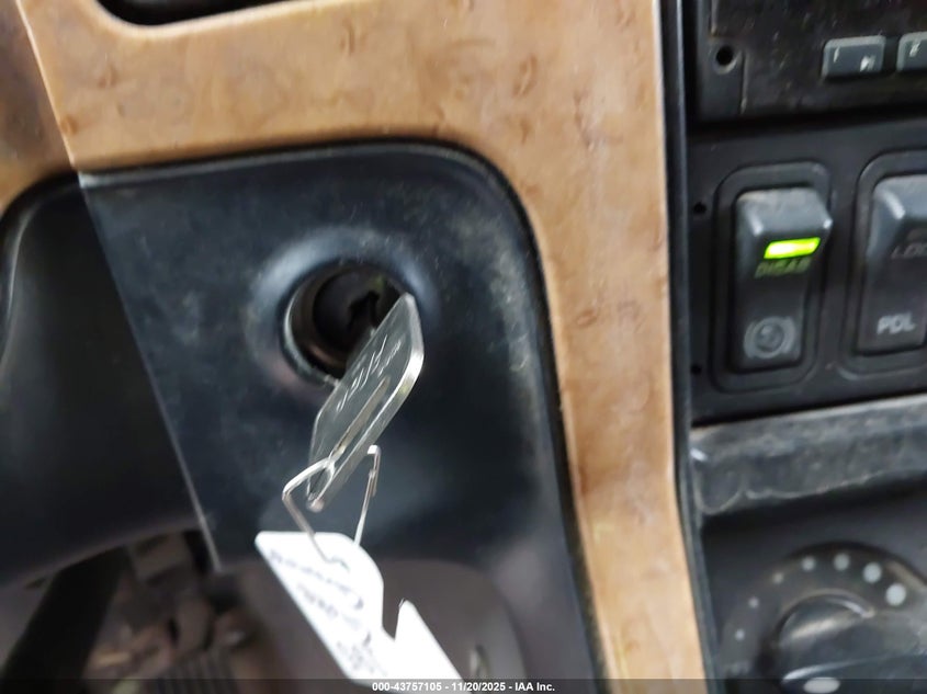 2017 International Prostar+ VIN: 3HSDJAPR5HN693568 Lot: 43757105