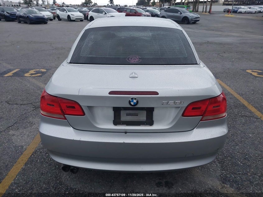 2007 BMW 328I VIN: WBAWR33517PX78962 Lot: 43757109