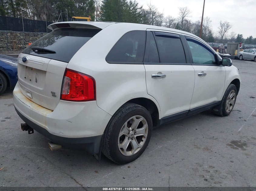 2FMDK4JC3BBB46000 2011 FORD EDGE photo no. 4