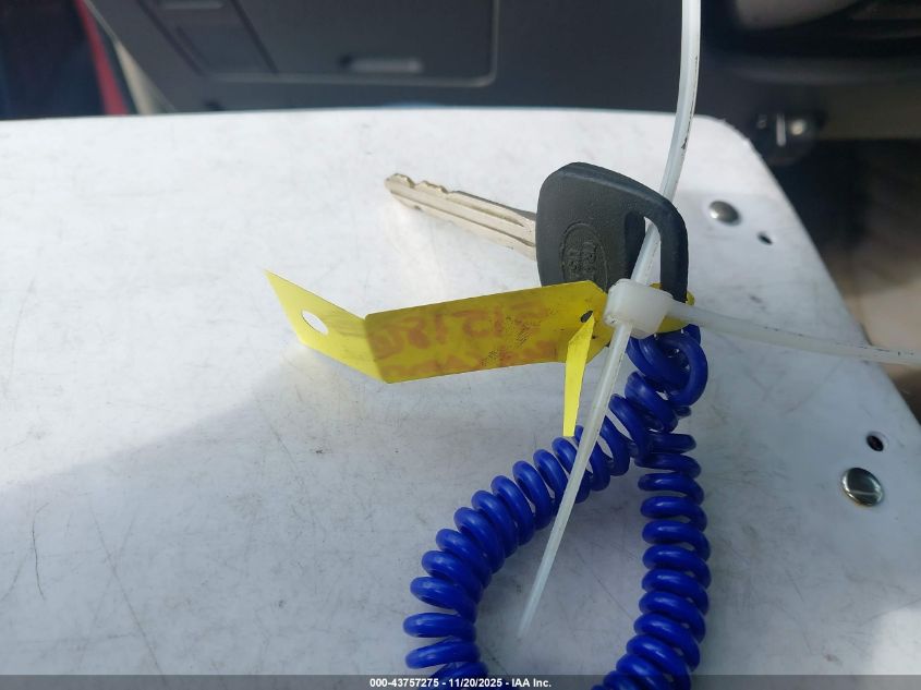 2003 Toyota Camry Le VIN: 4T1BE32K13U253640 Lot: 43757275