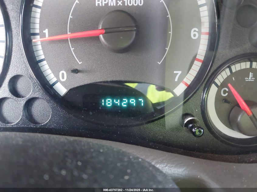 2005 Jeep Liberty Sport VIN: 1J4GL48K85W641690 Lot: 43757282