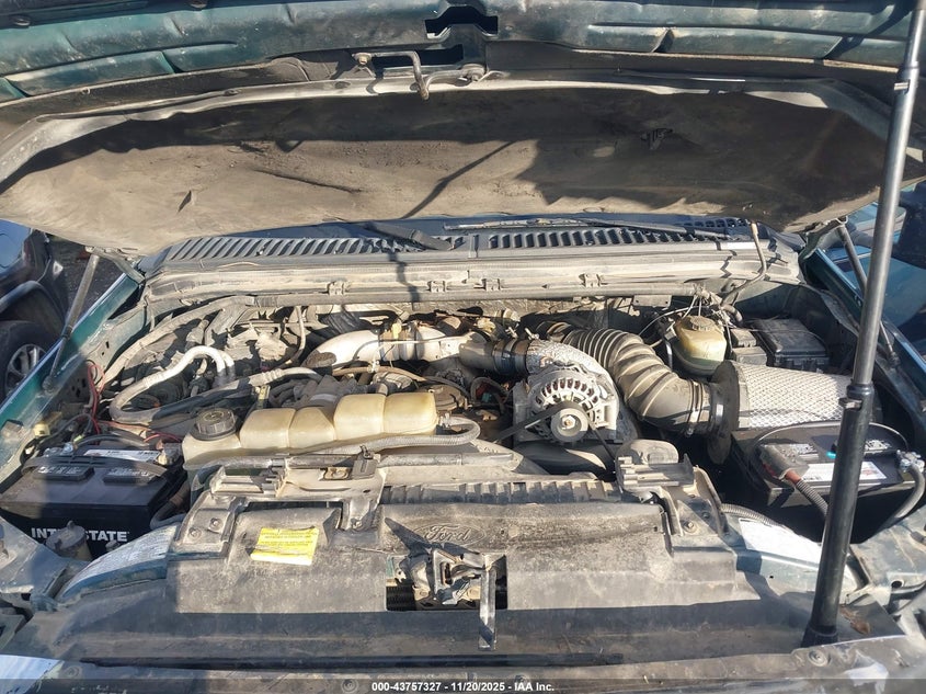 1999 Ford F-250 Lariat/Xl/Xlt VIN: 1FTNX21F6XEC30798 Lot: 43757327