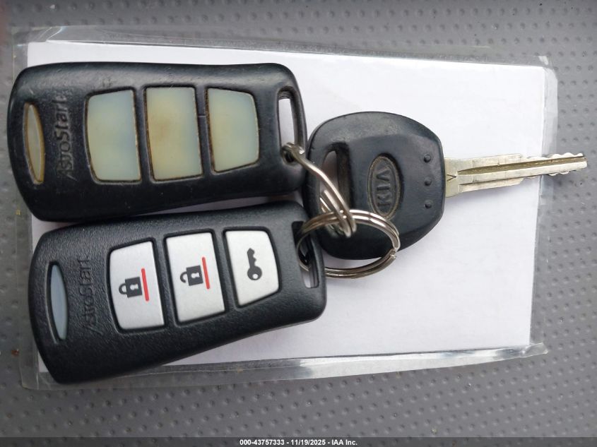 2011 Kia Sedona Lx VIN: KNDMG4C71B6407936 Lot: 43757333