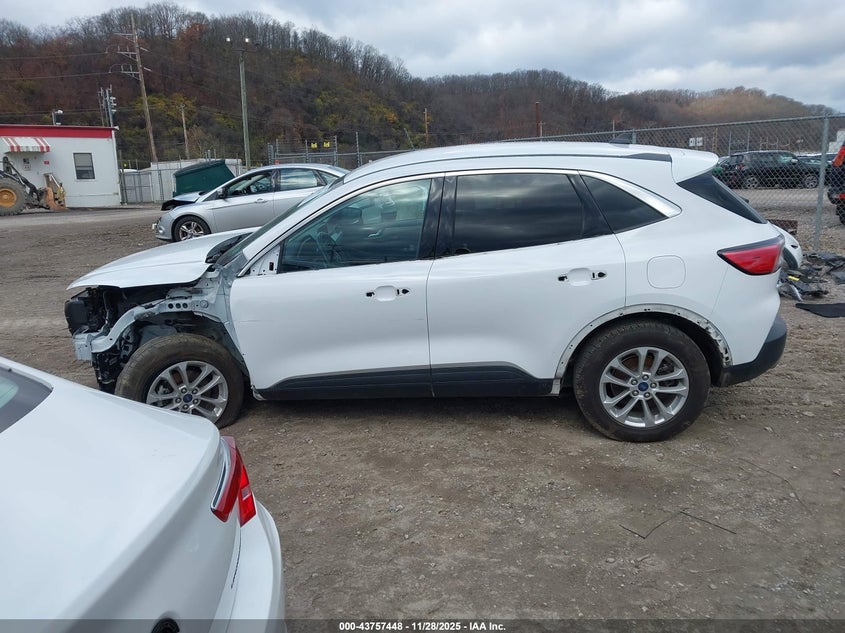 2021 Ford Escape Se VIN: 1FMCU9G63MUB33474 Lot: 43757448