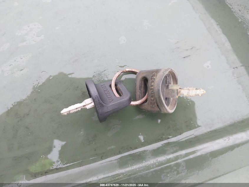 2018 Honda Sxs500 M VIN: 1HFVE0362J4304258 Lot: 43757529