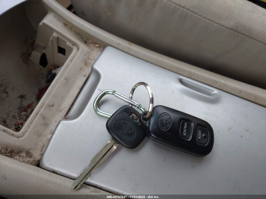 2007 Toyota Highlander V6 VIN: JTEEP21A870228550 Lot: 43757647