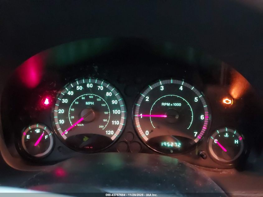 2005 Jeep Liberty Sport VIN: 1J4GL48K15W504638 Lot: 43757684