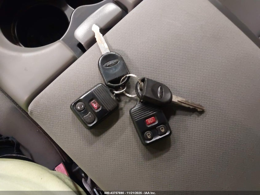 2006 Ford F-150 Fx4/Xl/Xlt VIN: 1FTRF14596NB53697 Lot: 43757690