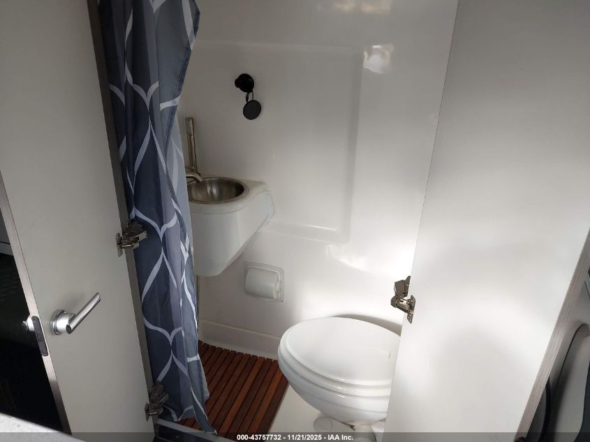 2024 Mercedes-Benz Sprinter 2500 Standard Roof 4-Cyl Diesel Ho VIN: W1X4NBVY4RP625213 Lot: 43757732