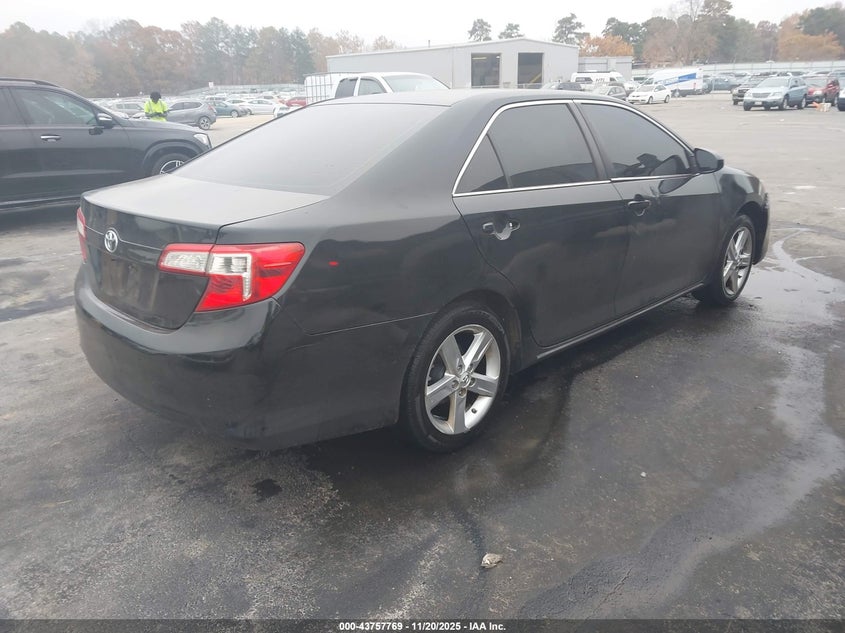 4T1BF1FK1CU177963 2012 TOYOTA CAMRY photo no. 4